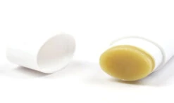 Hareline's Low Tack Wax Travel (Oval Tube)